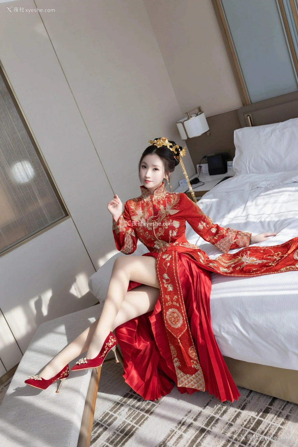 1P - [XiuRen秀人网] No.9811 杏子Yada