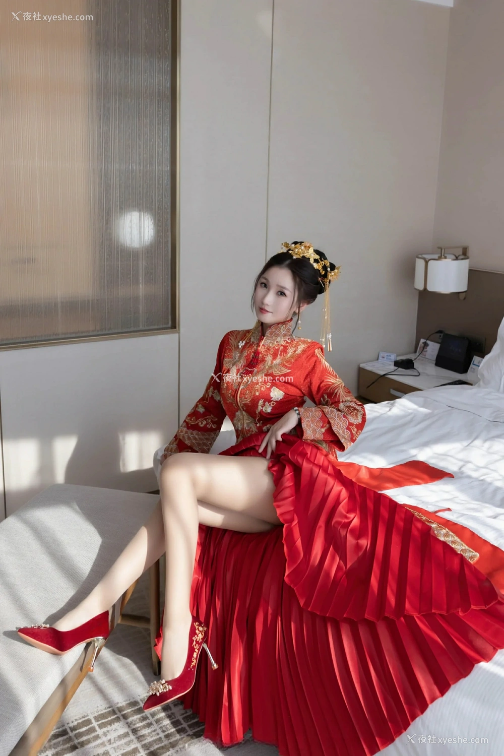 1P - [XiuRen秀人网] No.9811 杏子Yada