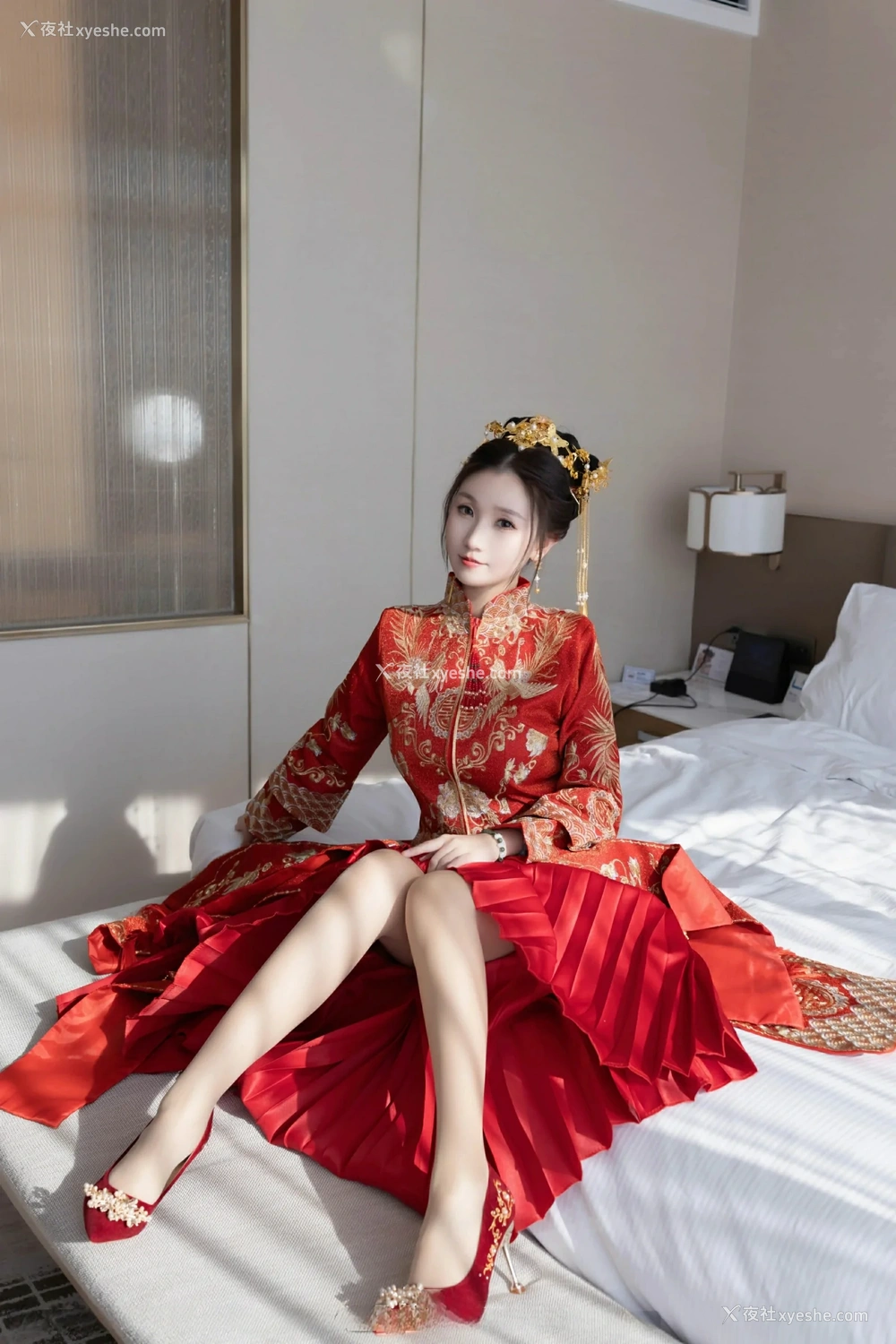 1P - [XiuRen秀人网] No.9811 杏子Yada