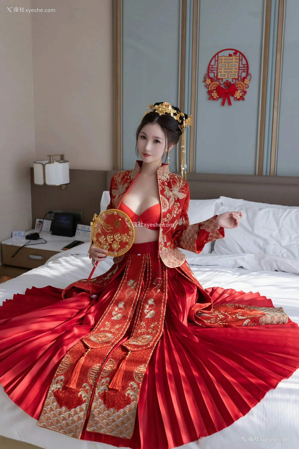 1P - [XiuRen秀人网] No.9811 杏子Yada