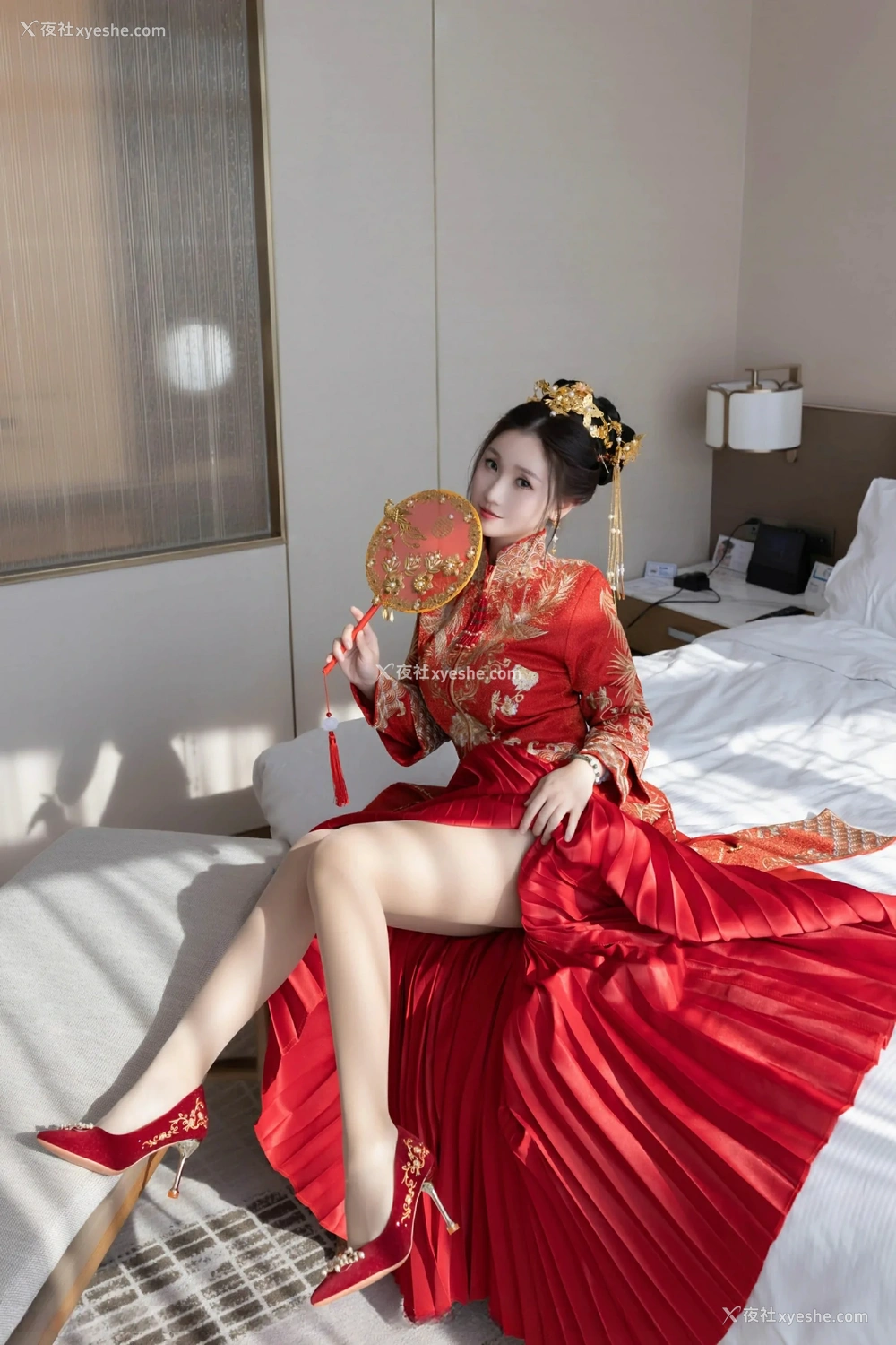 1P - [XiuRen秀人网] No.9811 杏子Yada