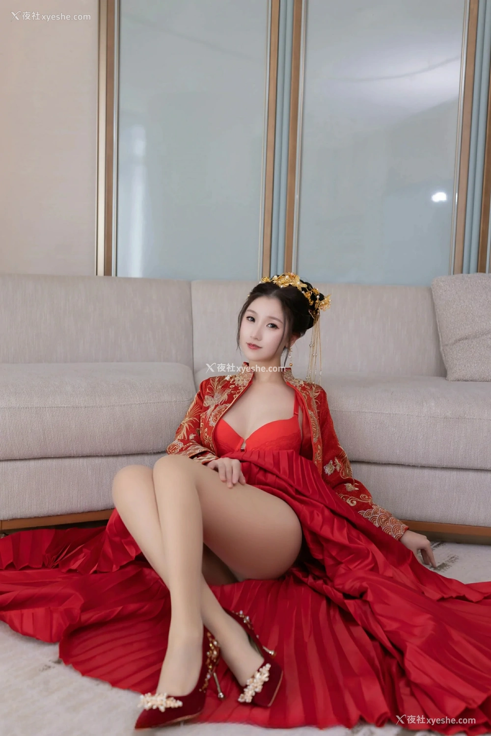 1P - [XiuRen秀人网] No.9811 杏子Yada