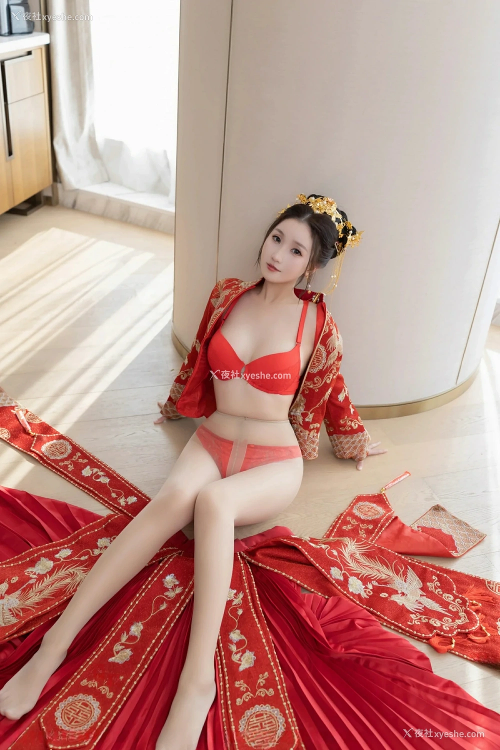 1P - [XiuRen秀人网] No.9811 杏子Yada