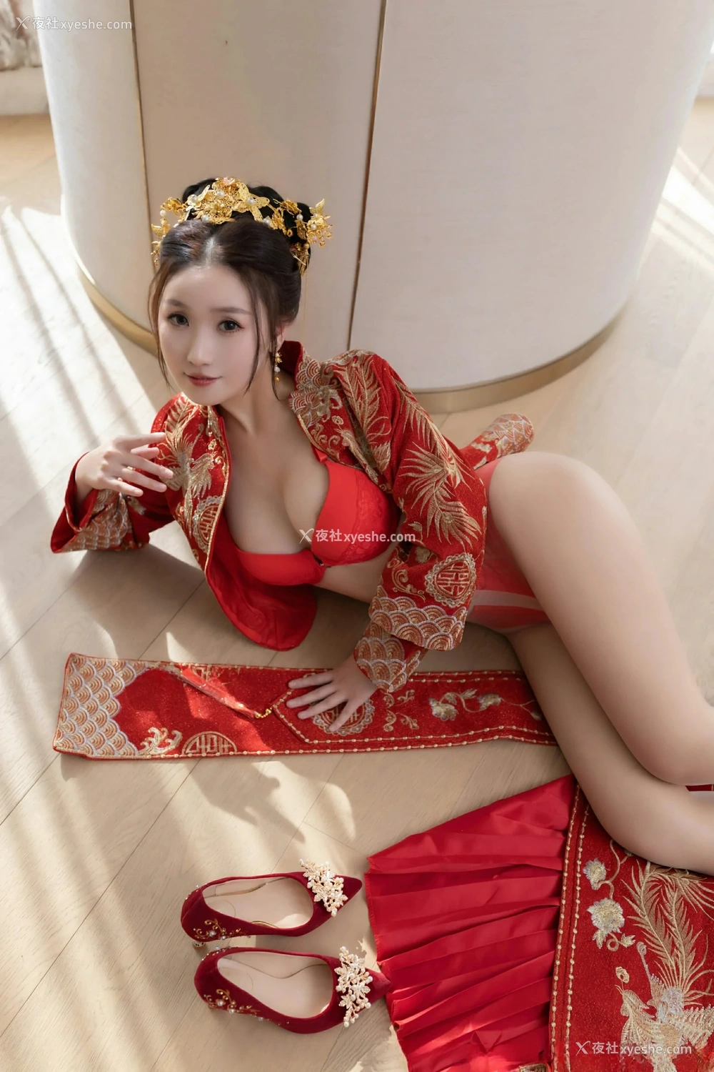 1P - [XiuRen秀人网] No.9811 杏子Yada