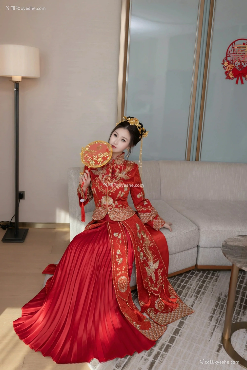 1P - [XiuRen秀人网] No.9811 杏子Yada
