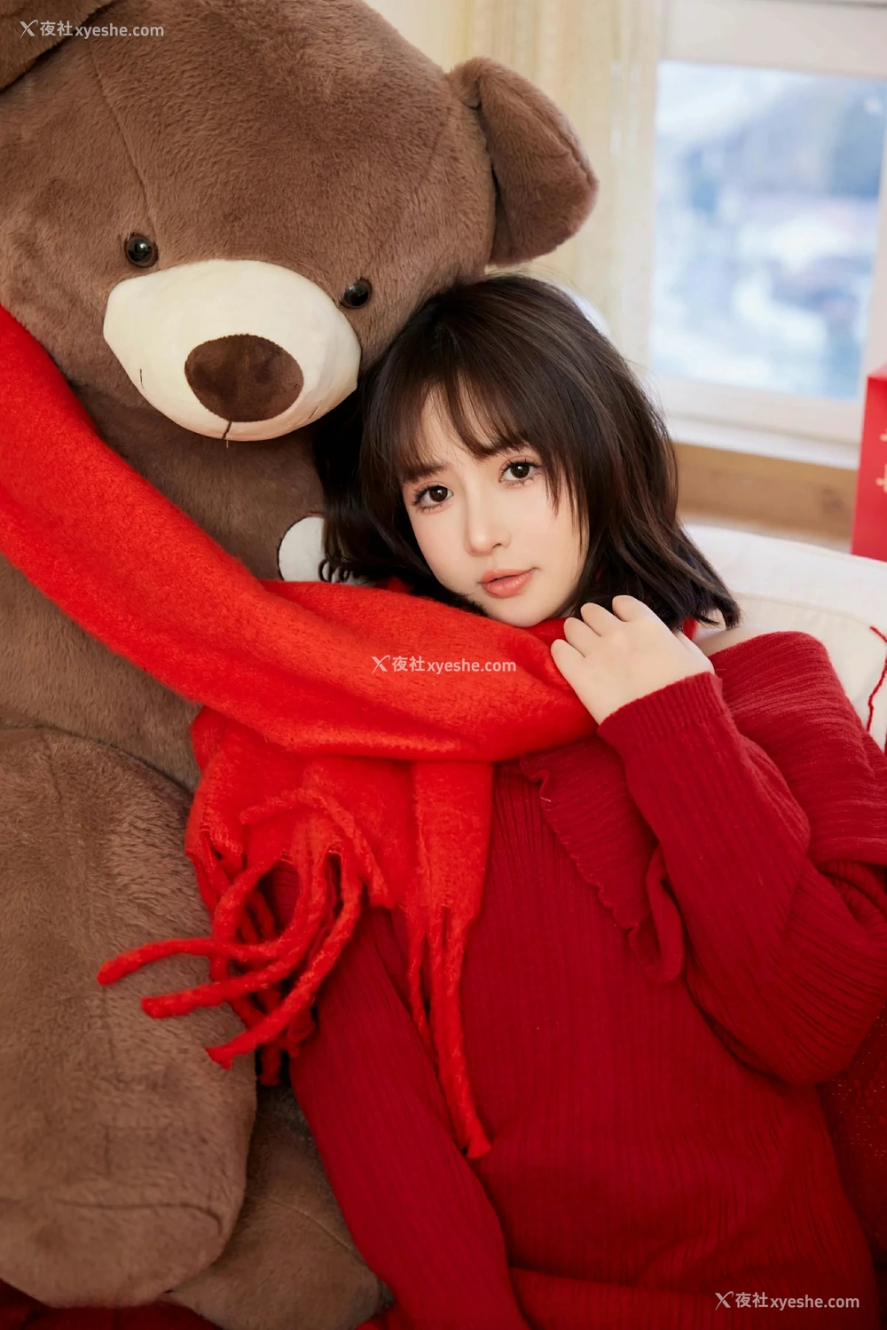 1P - [XiuRen秀人网] No.9818 养乐多Doll