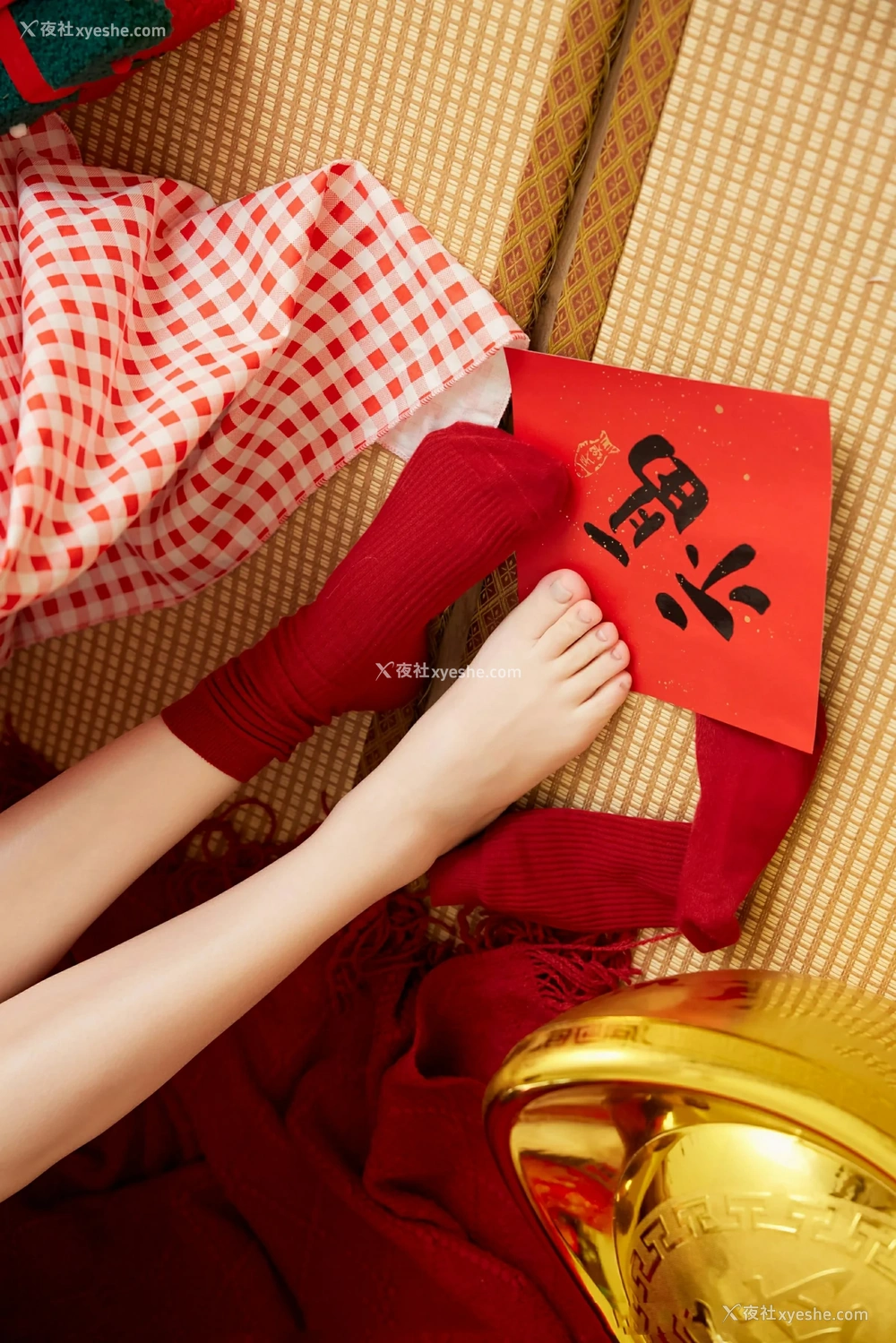 1P - [XiuRen秀人网] No.9818 养乐多Doll