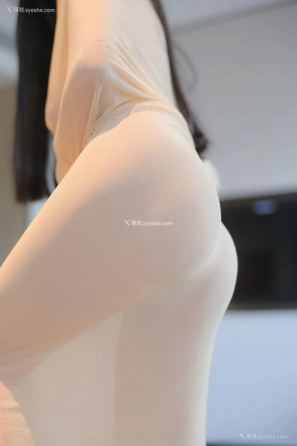 1P - [XiuRen秀人网] No.9825 余安安
