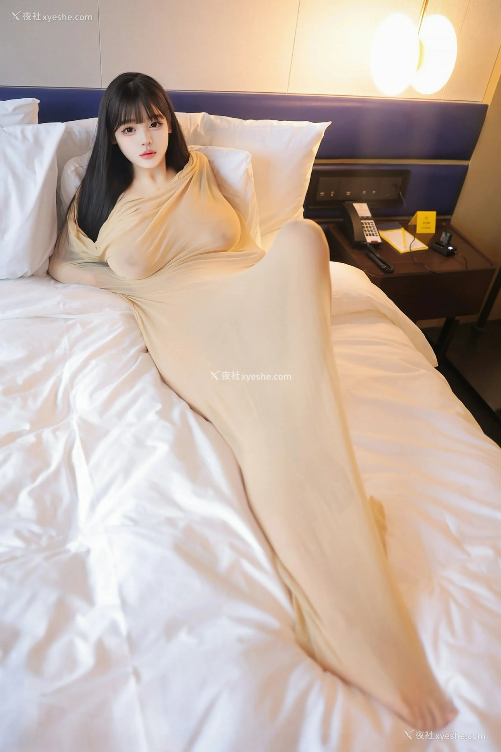 1P - [XiuRen秀人网] No.9825 余安安