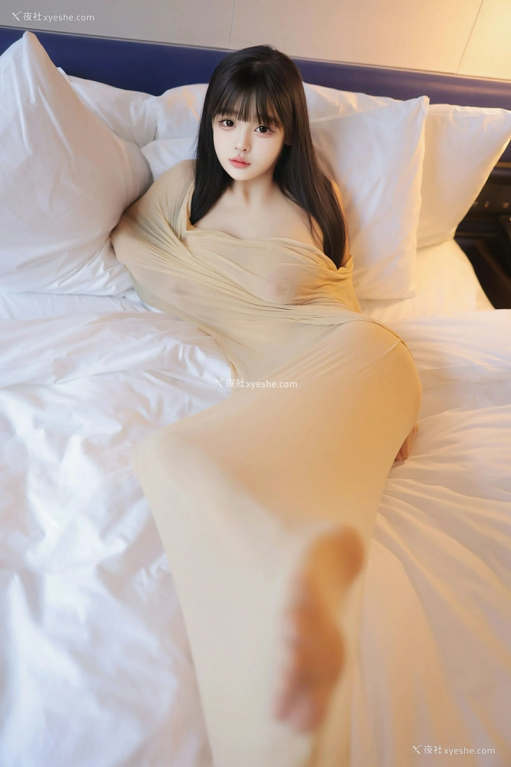 1P - [XiuRen秀人网] No.9825 余安安