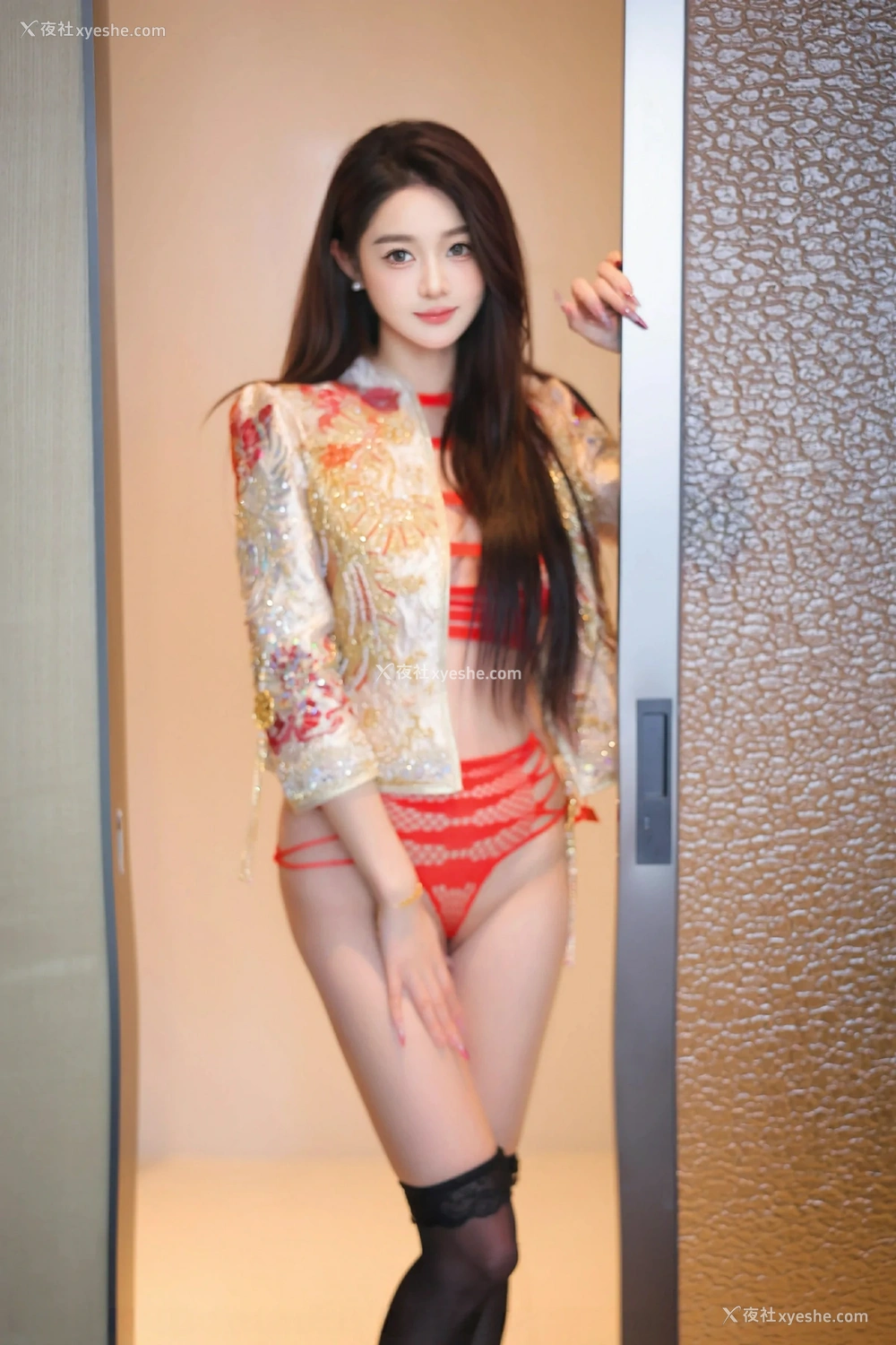 1P - [XiuRen秀人网] No.9833 candy糖糖