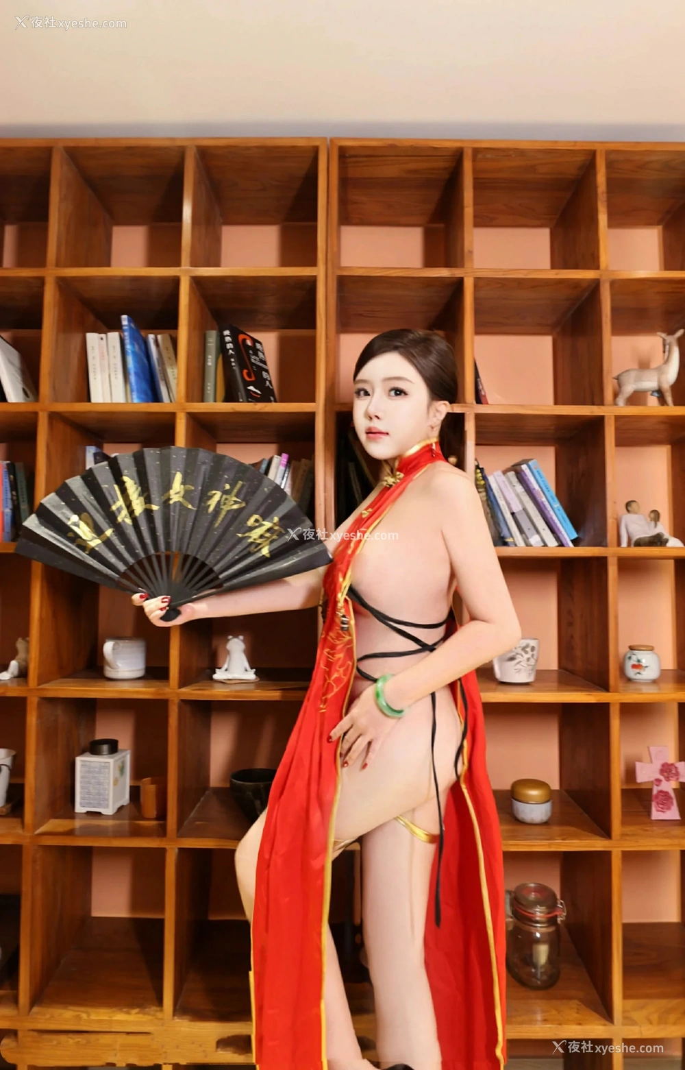 1P - [XiuRen秀人网] No.9834 小薯条nienie