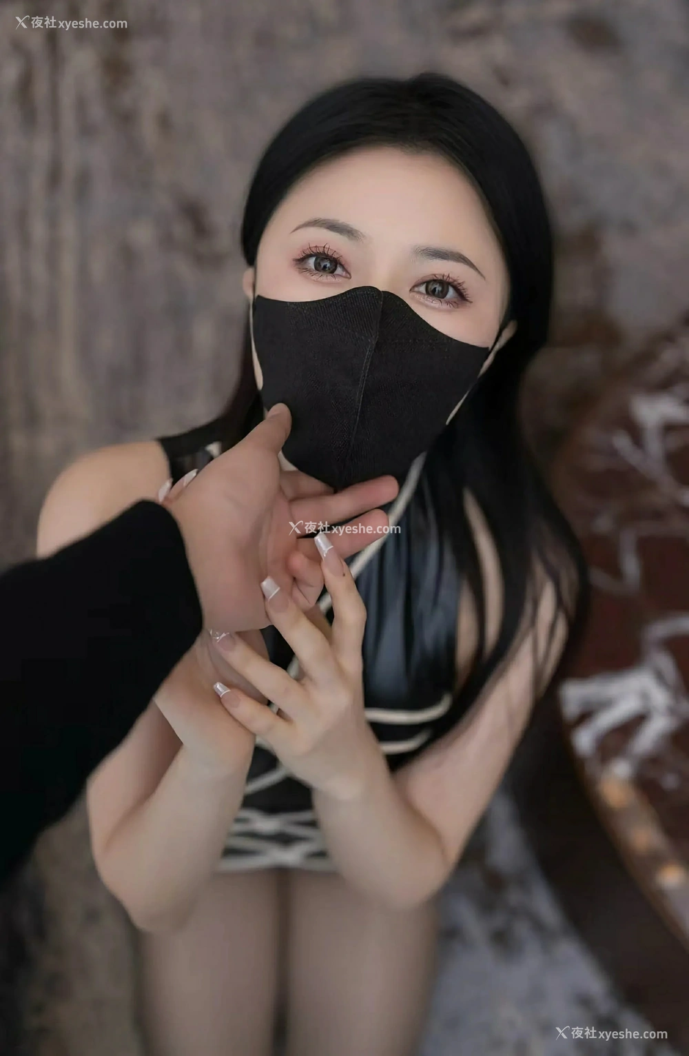 1P - [XiuRen秀人网] No.9835 鱼子酱Fish