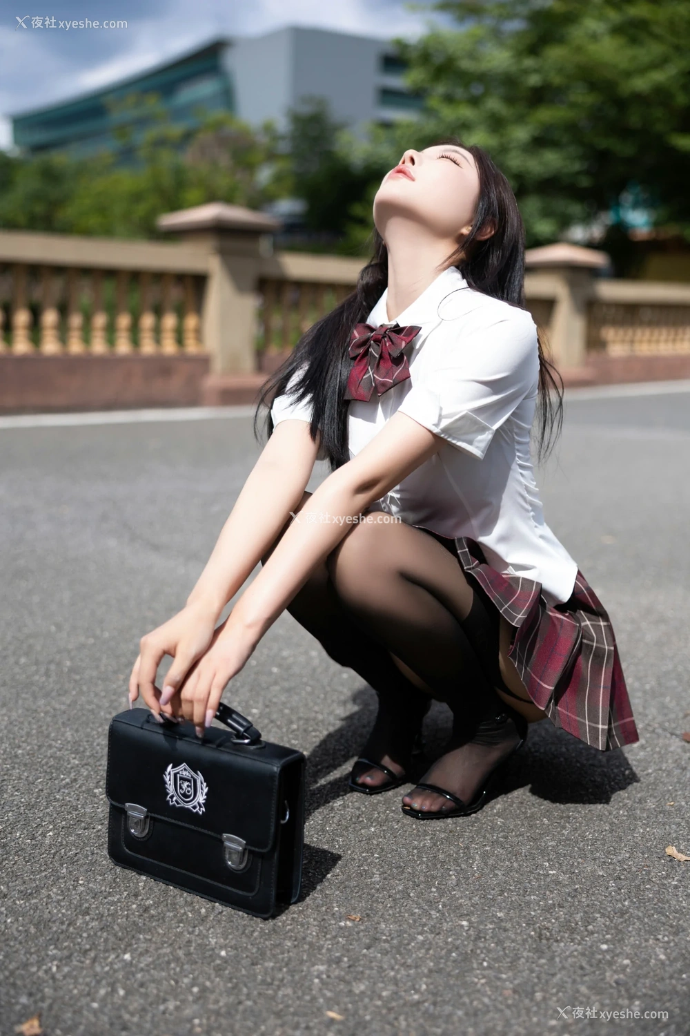 1P - xiuren秀人网福利杨晨晨Yome大尺度私拍写真性感JK制服