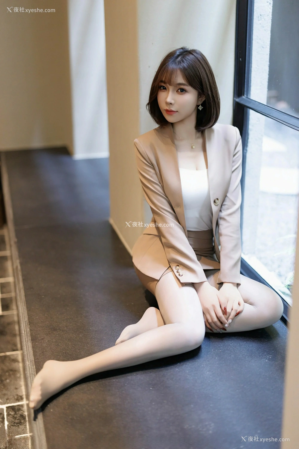 1P - [XiuRen秀人网] No.9844 徐莉芝Booty