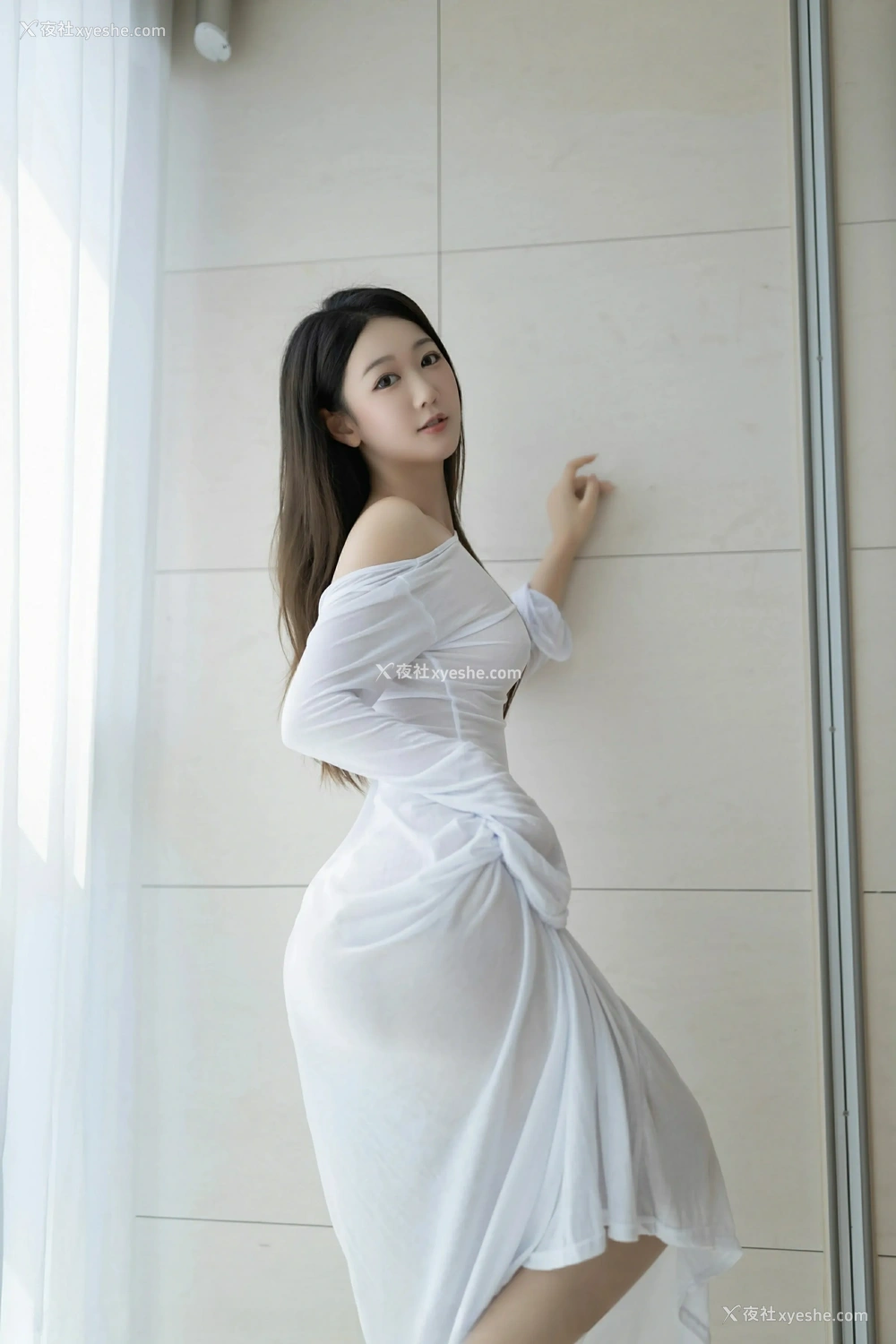 1P - [XiuRen秀人网] No.9840 唐安琪