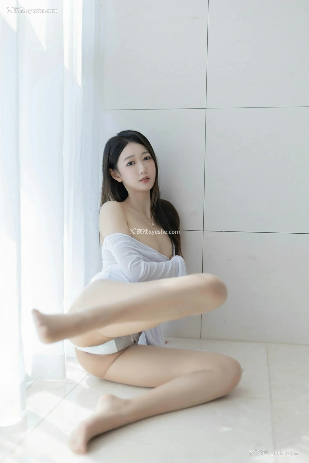 1P - [XiuRen秀人网] No.9840 唐安琪