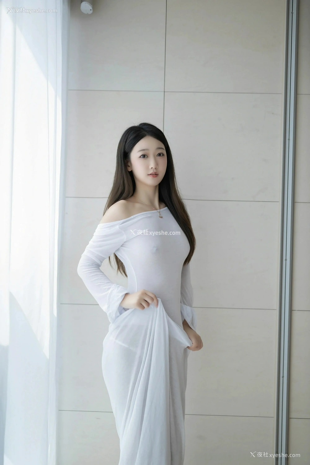 1P - [XiuRen秀人网] No.9840 唐安琪