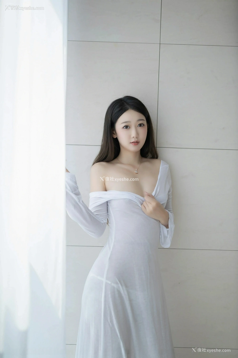 1P - [XiuRen秀人网] No.9840 唐安琪