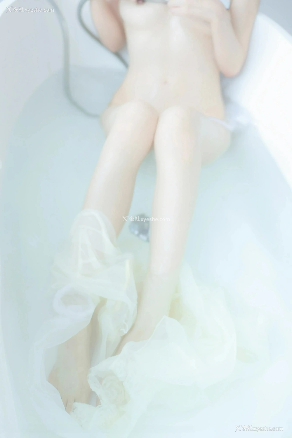 1P - [XiuRen秀人网] No.9851 桃妖夭