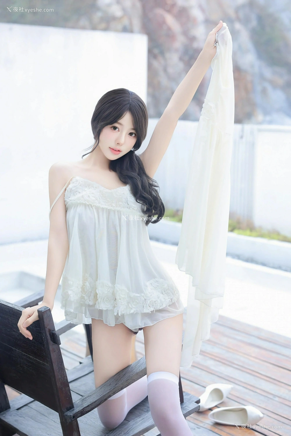 1P - [XiuRen秀人网] No.9851 桃妖夭