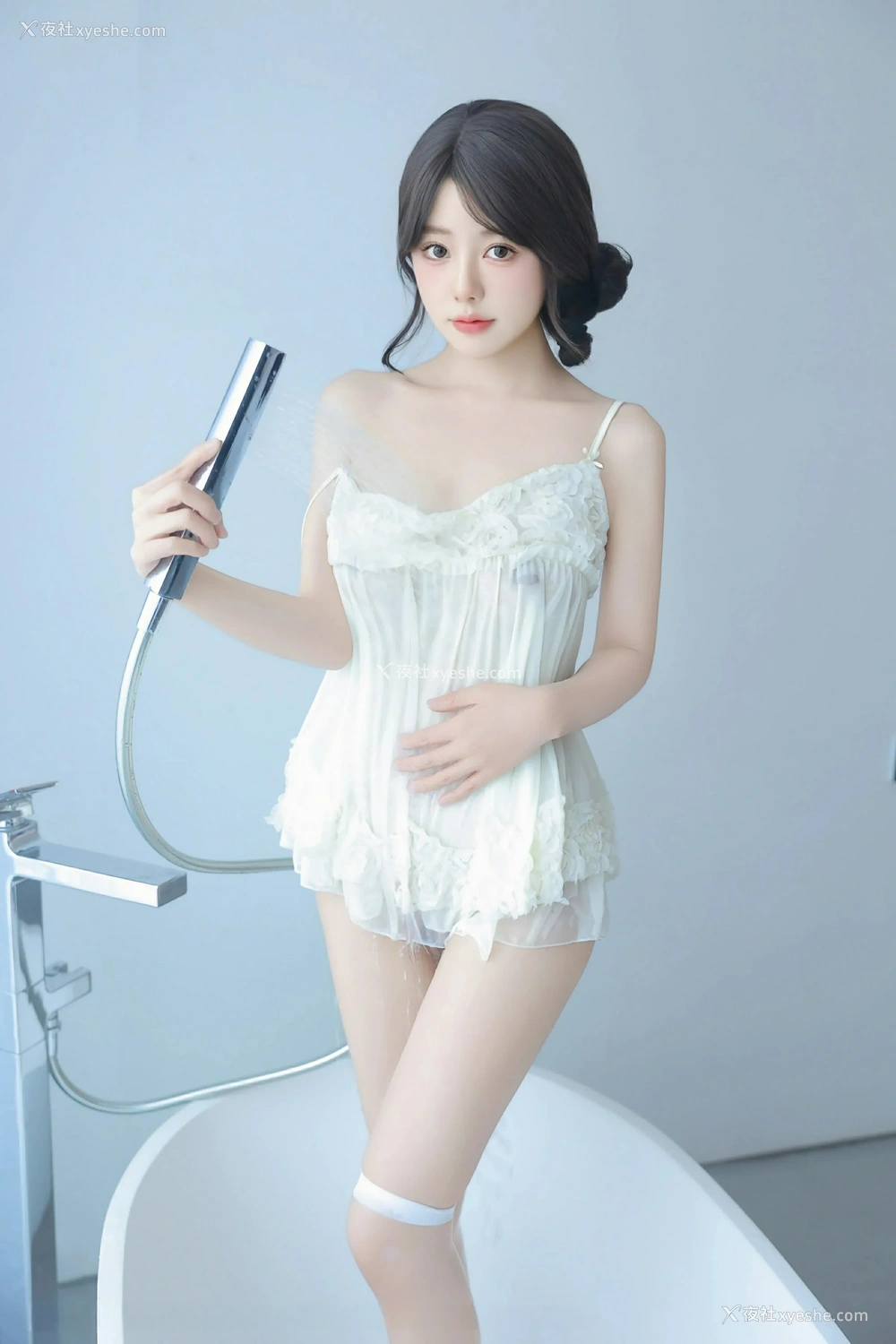 1P - [XiuRen秀人网] No.9851 桃妖夭