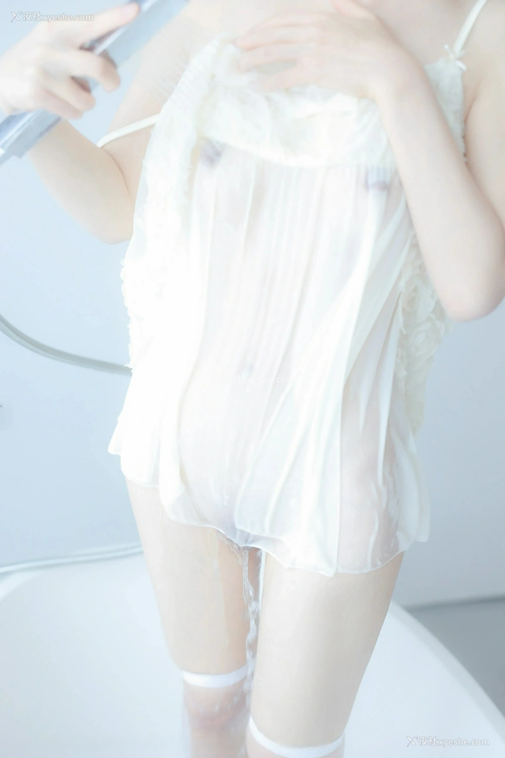 1P - [XiuRen秀人网] No.9851 桃妖夭