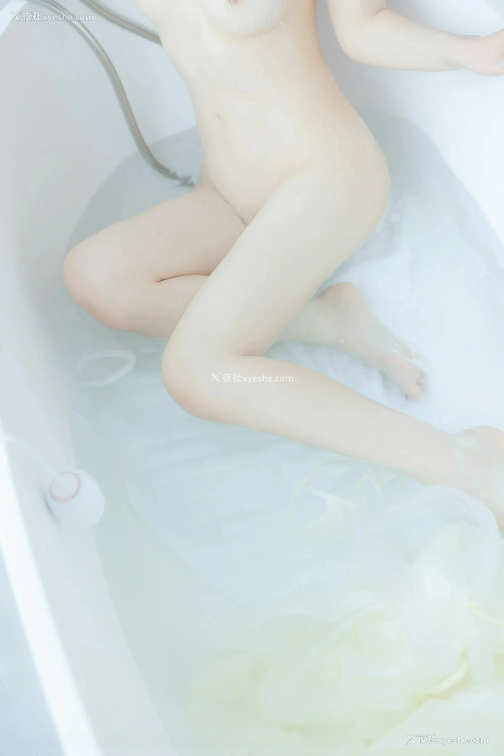 1P - [XiuRen秀人网] No.9851 桃妖夭
