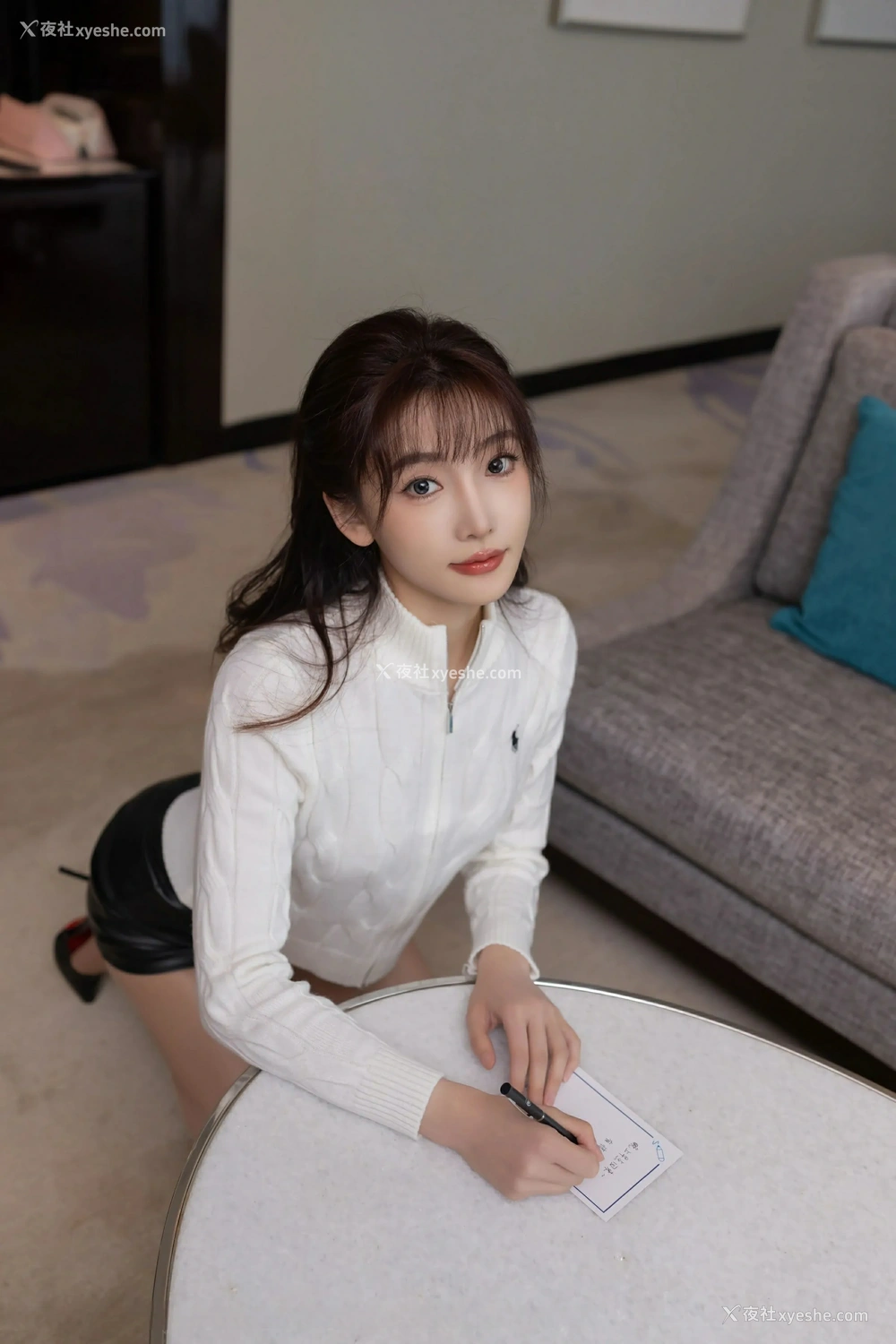 1P - [XiuRen秀人网] No.9852 陆萱萱