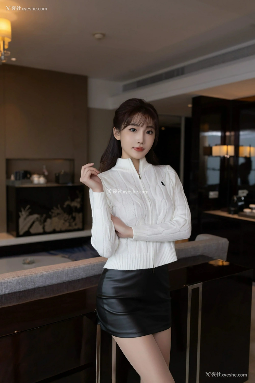1P - [XiuRen秀人网] No.9852 陆萱萱