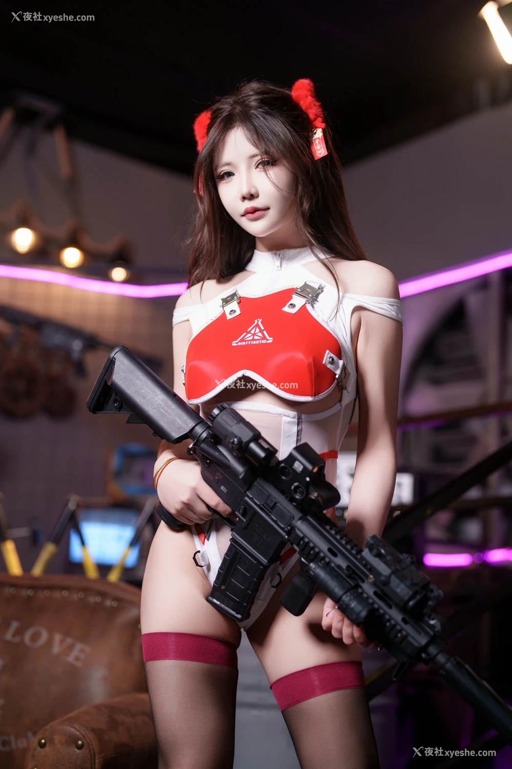 1P - 抱走莫子aa – 春节特工