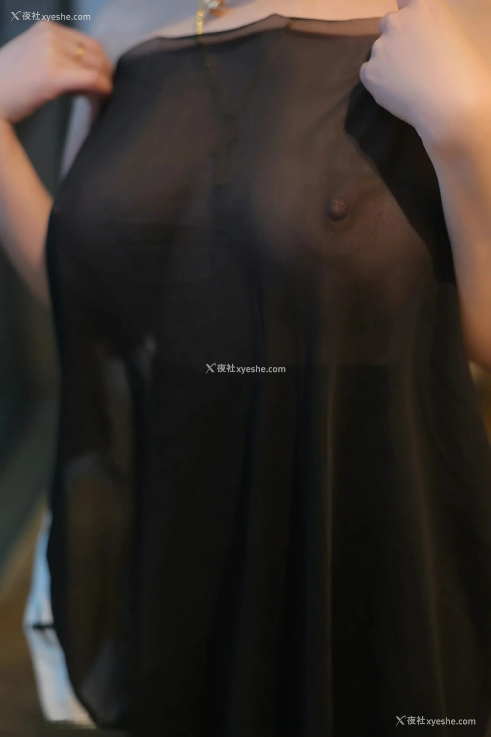 1P - [XiuRen秀人网] No.9878 可可芝