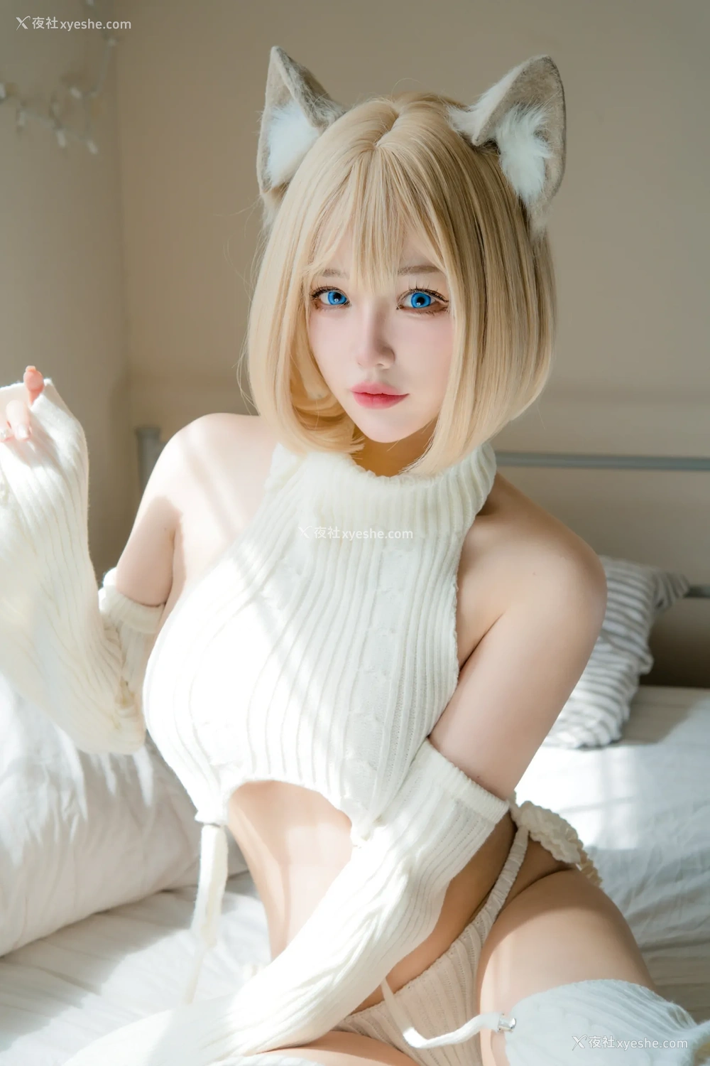 1P - 狐洛洛子 – 慵懒白猫