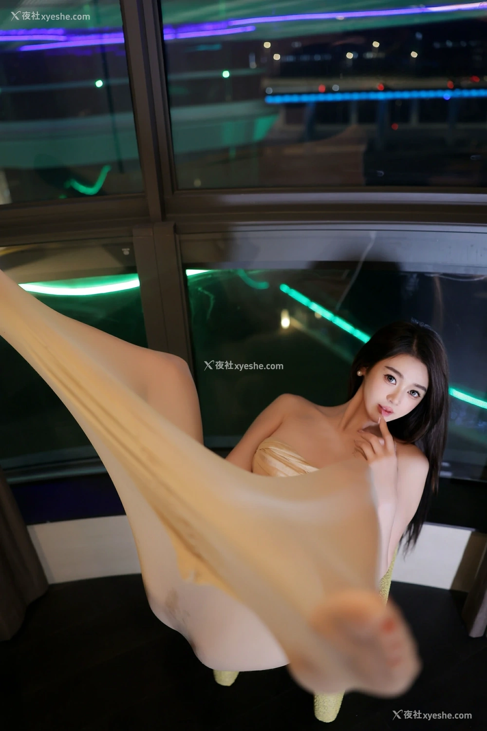 1P - xiuren秀人网福利candy糖糖大尺度私拍无码流出肉丝诱惑
