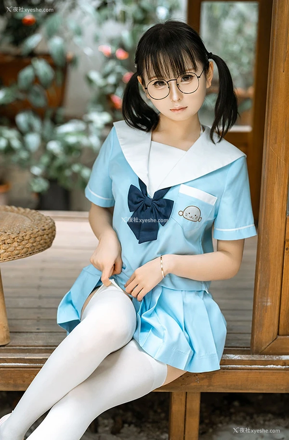 1P - 网红美女幼水铃衣 双马尾居家小可爱