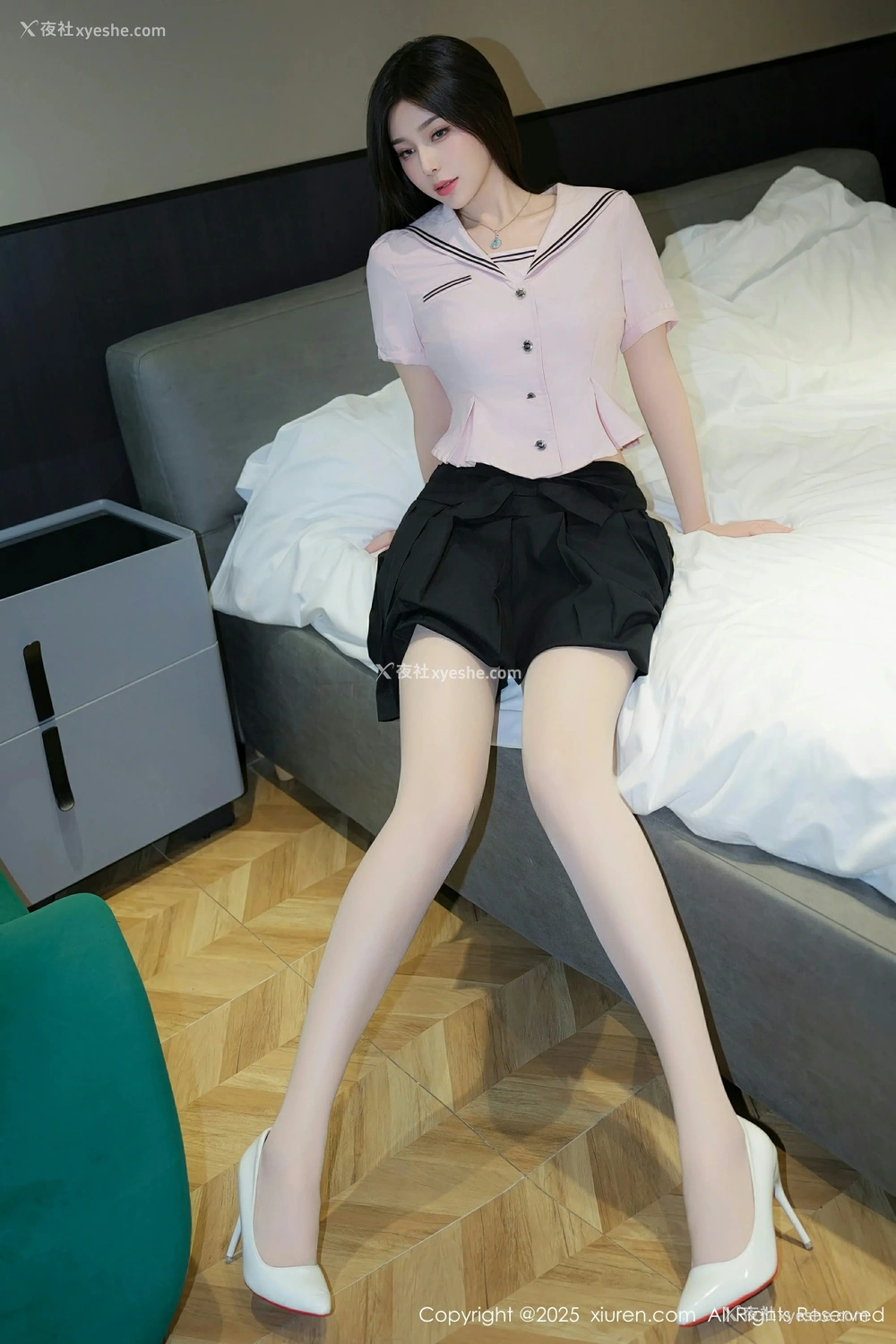 1P - [XiuRen秀人网] No.9892 曼柔