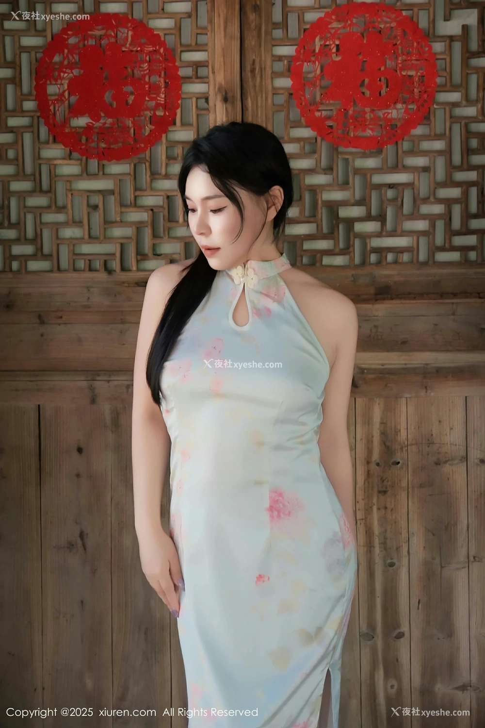 1P - [XiuRen秀人网] No.9893 麦田