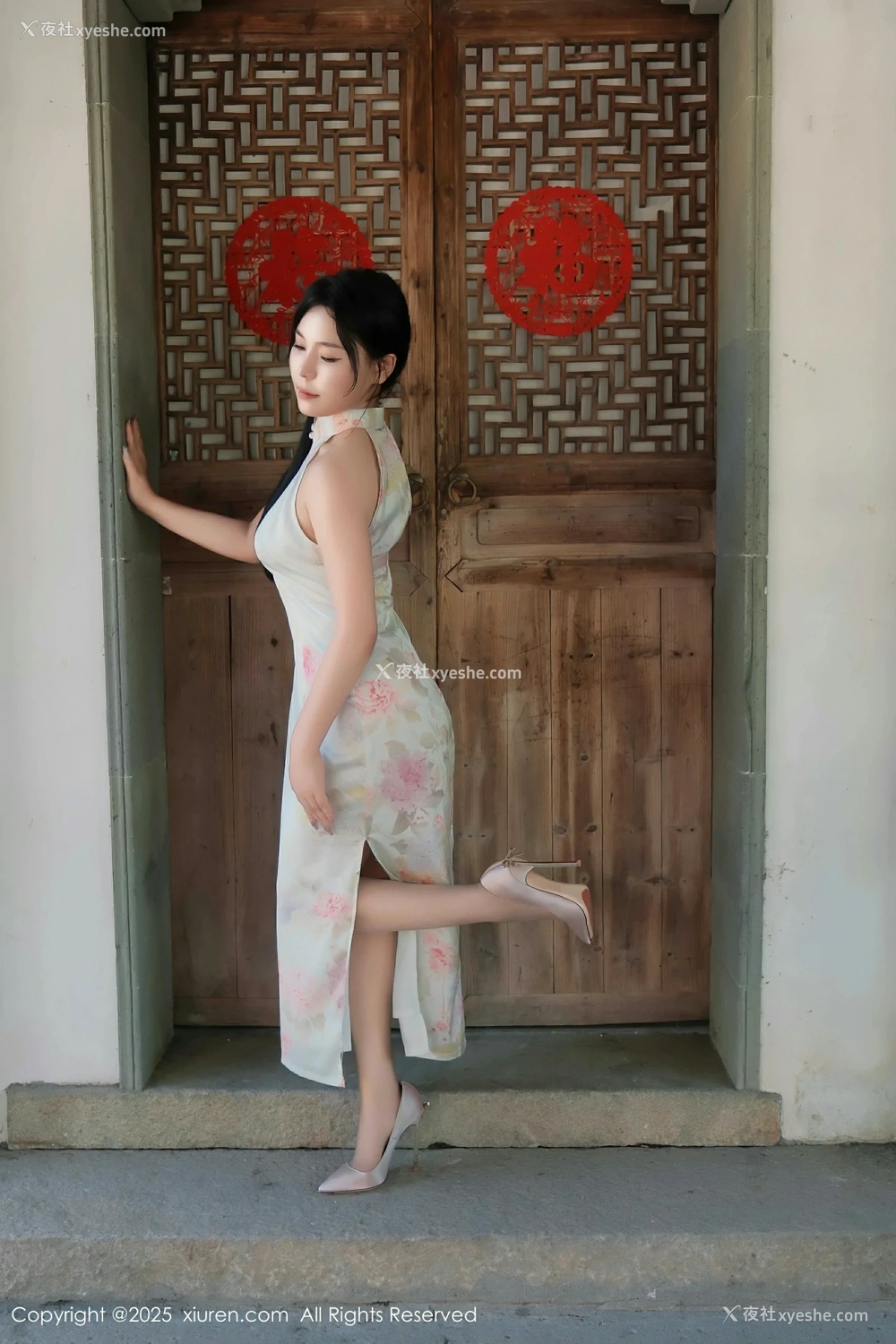 1P - [XiuRen秀人网] No.9893 麦田