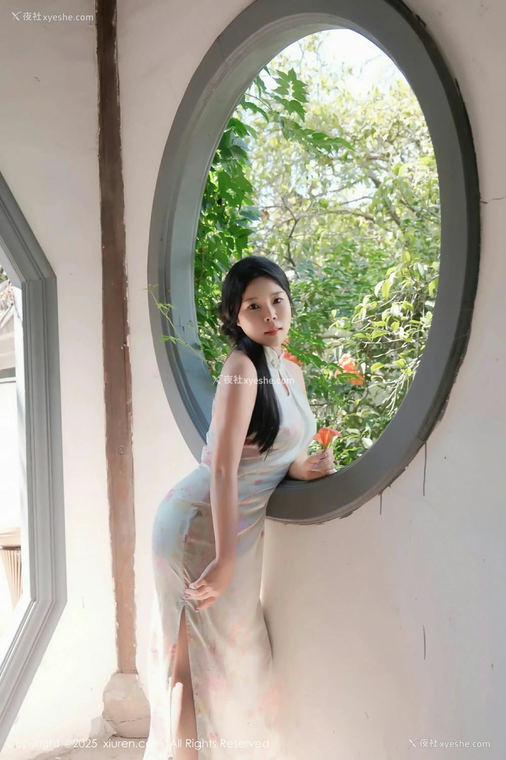 1P - [XiuRen秀人网] No.9893 麦田