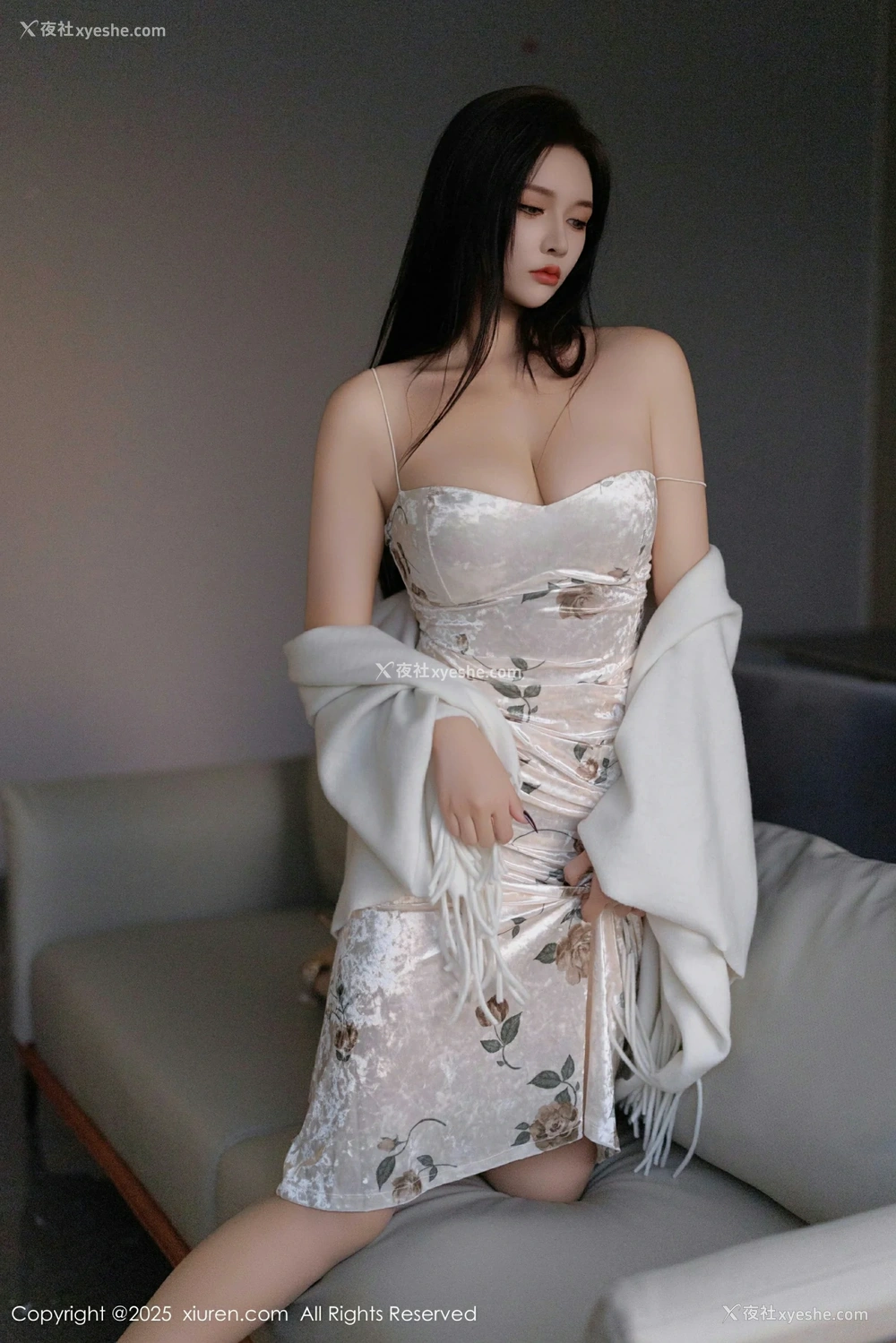 1P - [XiuRen秀人网] No.9899 娜比