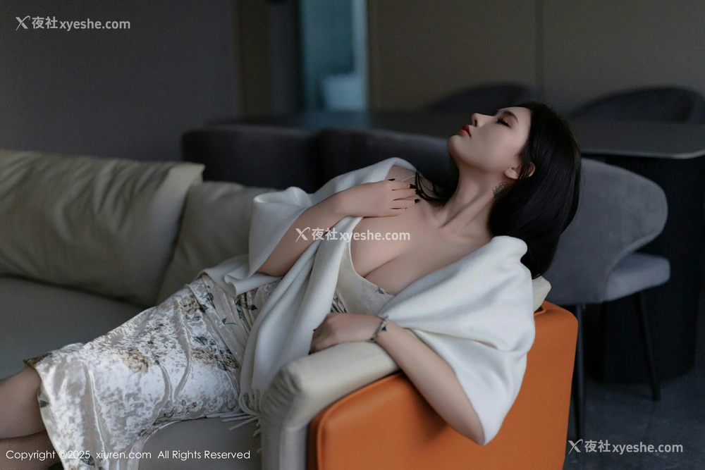 1P - [XiuRen秀人网] No.9899 娜比