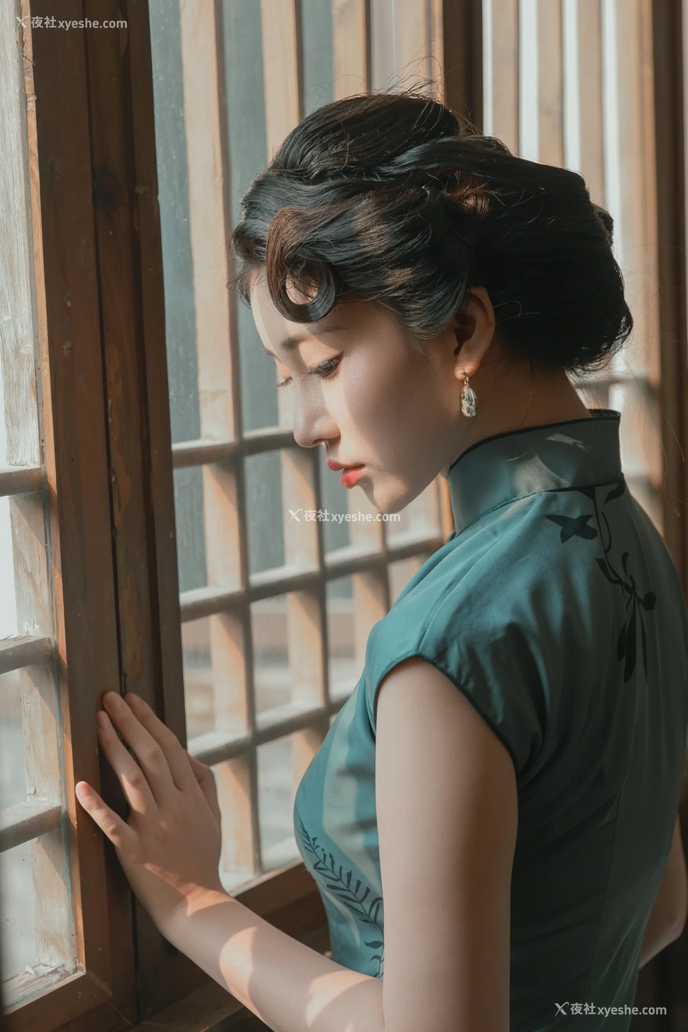 1P - 年年Nnian – 海上花