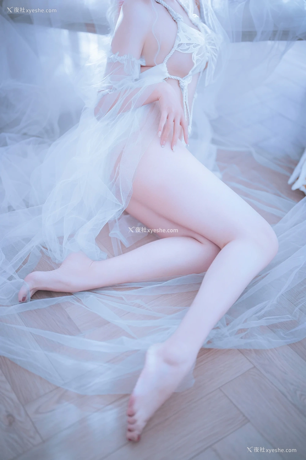 1P - Natsuko夏夏子 – 白天蛾