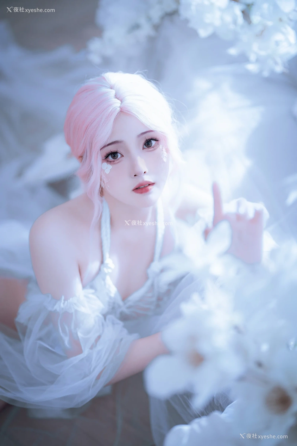 1P - Natsuko夏夏子 – 白天蛾