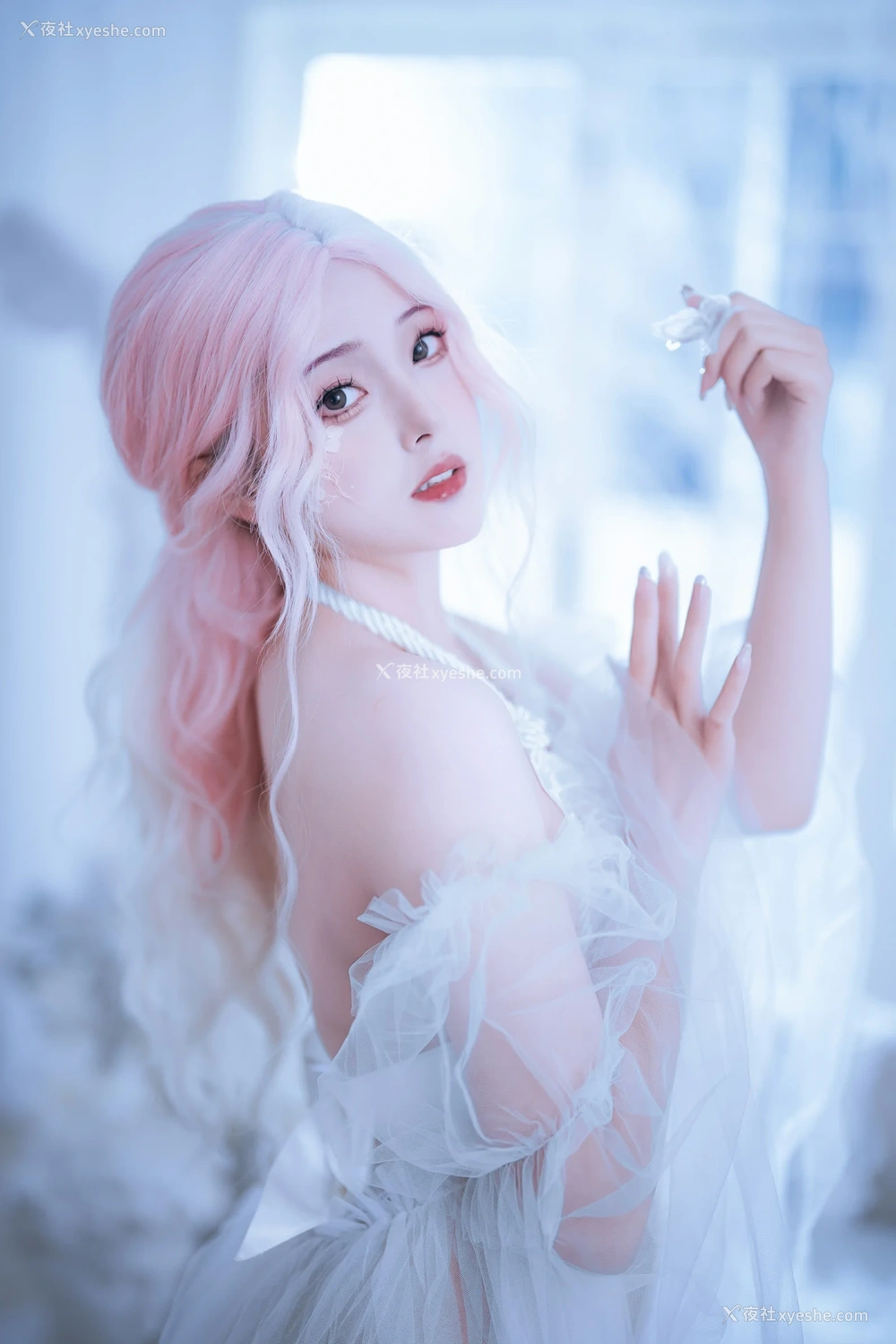 1P - Natsuko夏夏子 – 白天蛾