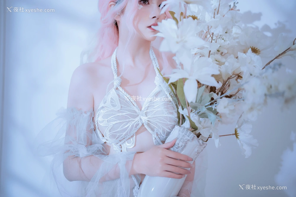 1P - Natsuko夏夏子 – 白天蛾