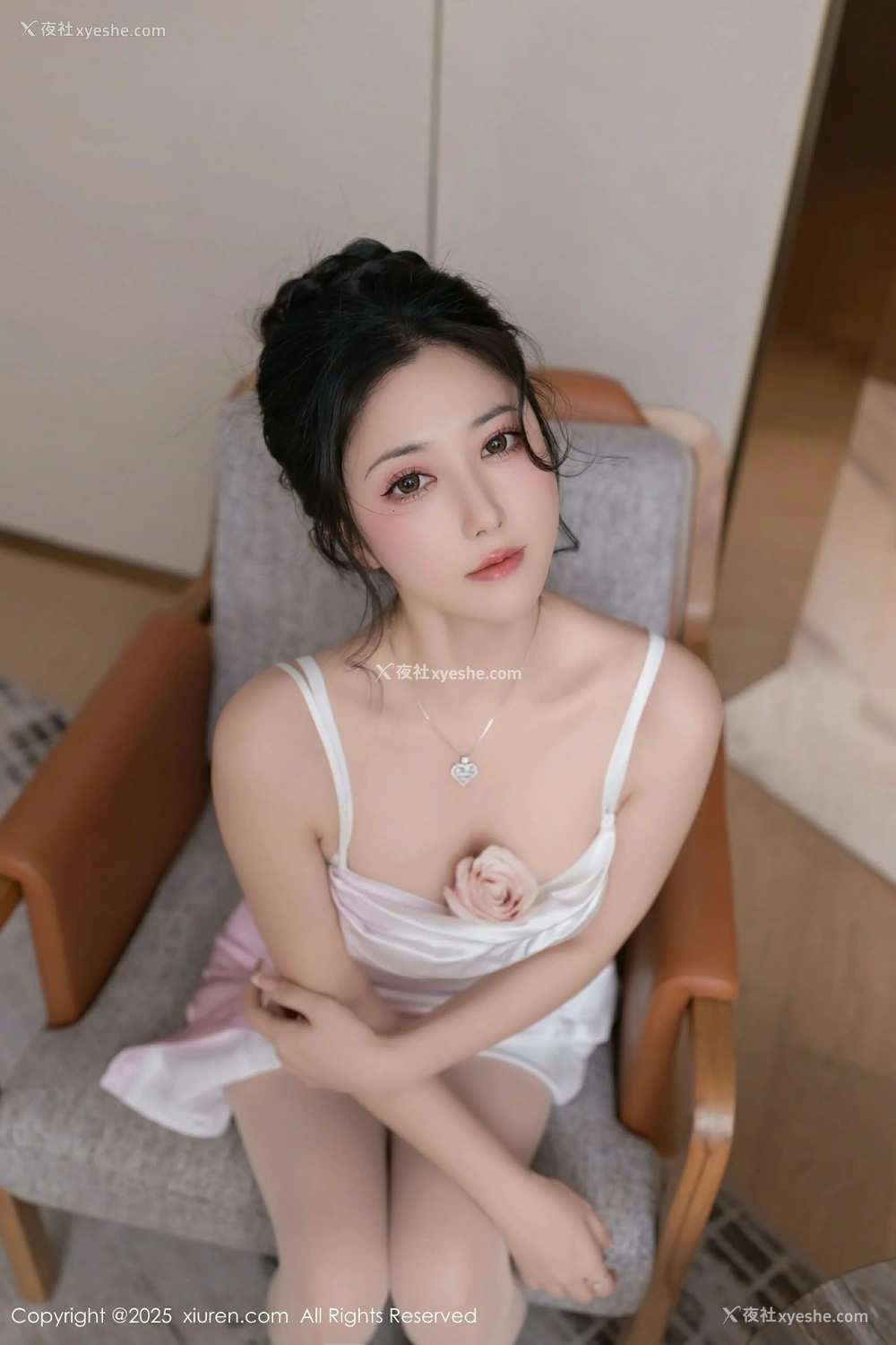 1P - [XiuRen秀人网] No.9907 鱼子酱Fish