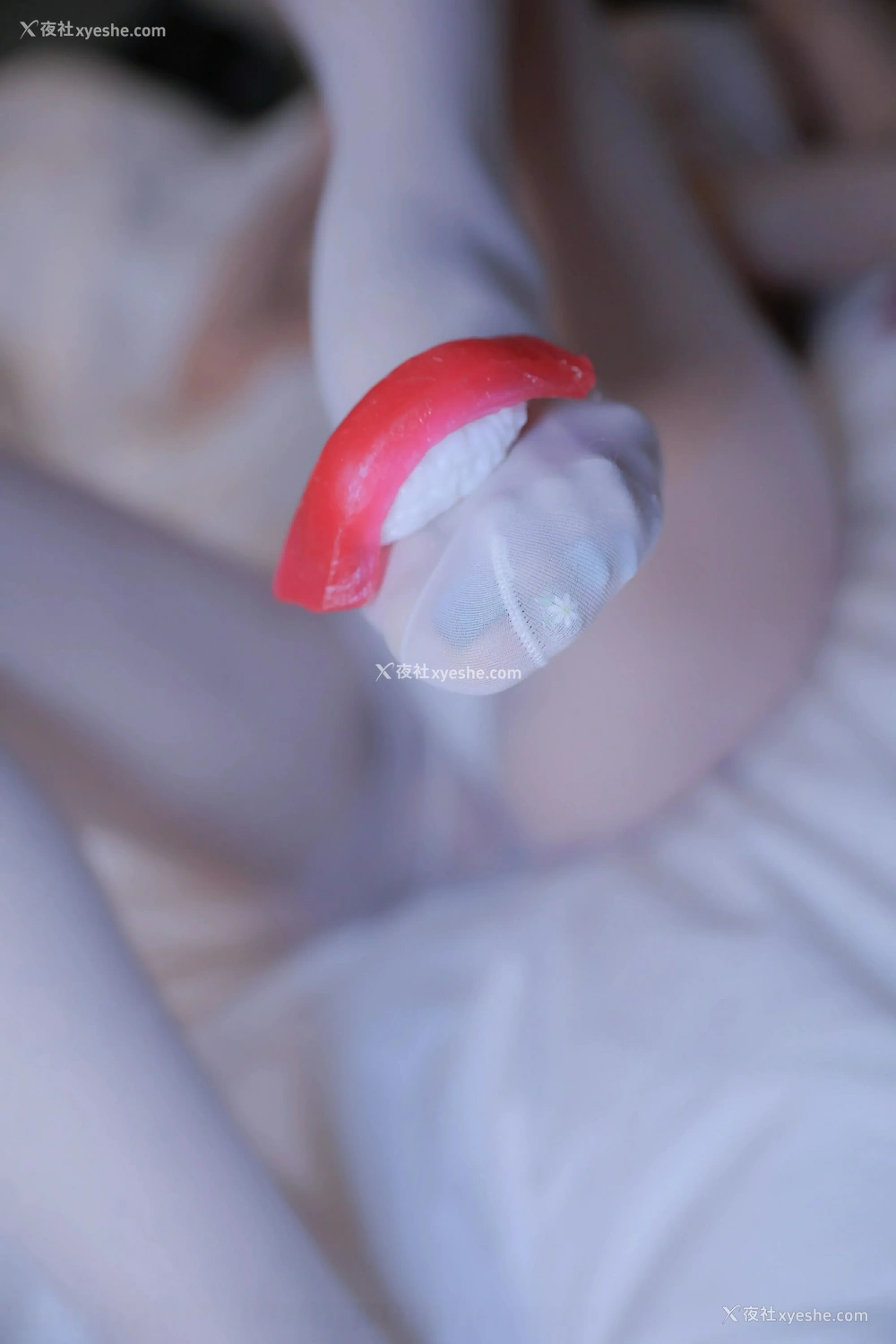 1P - [XiuRen秀人网] No.9916 伊一Moon