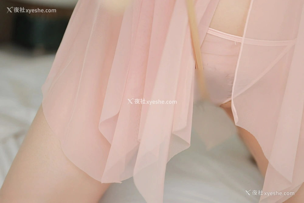 1P - [XiuRen秀人网] No.9932 唐翩翩