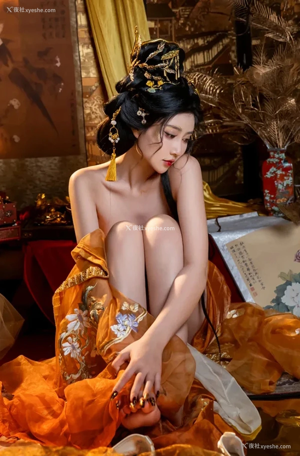 1P - 极品女神年年金蛇贺岁无圣光唯美人体图集